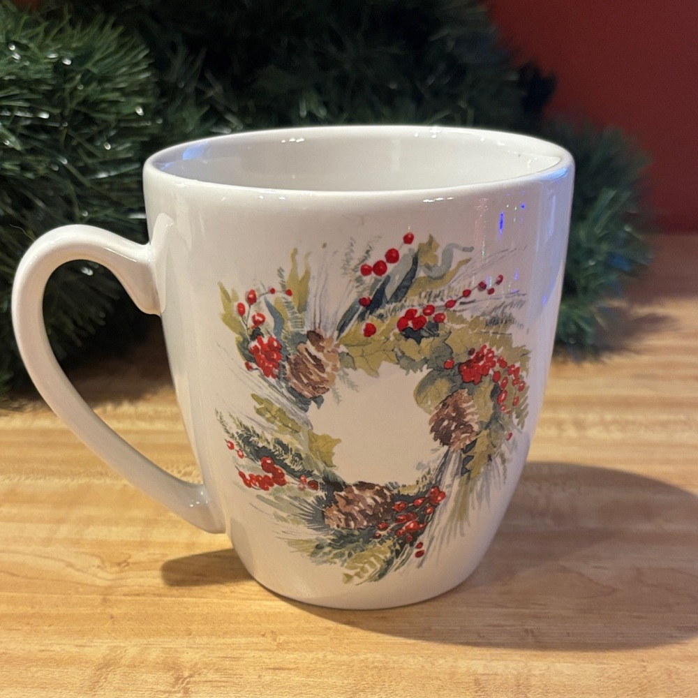Festive Holiday Wreath Mug